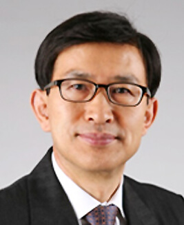 제8대 학장 정동석  박사